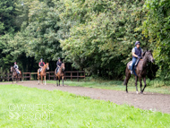 NH100923-43 - Nicky Henderson Stable Visit